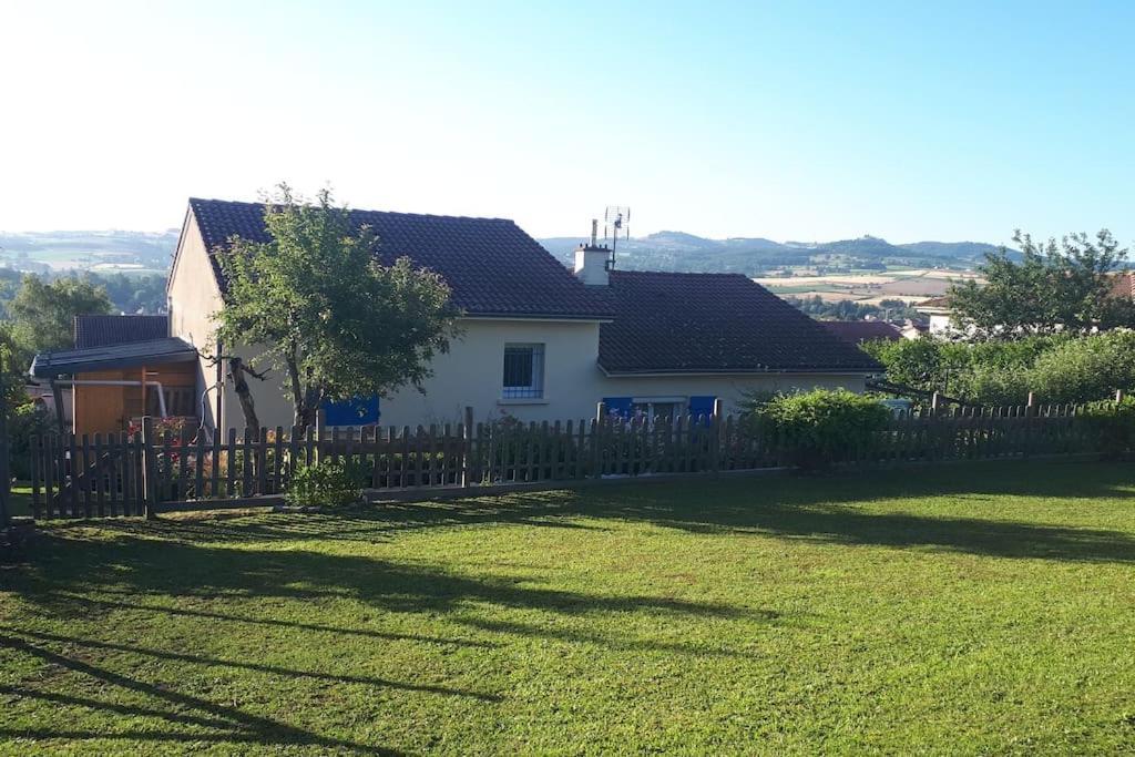 Maison 6 Personnes Billom Exterior photo